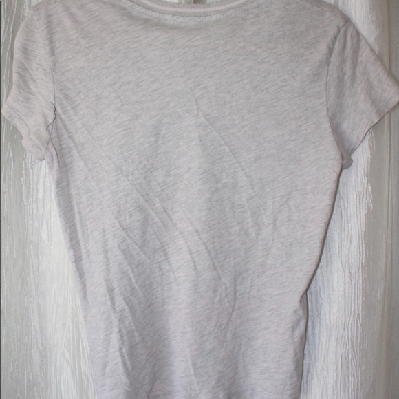 🤍GREY T-SHIRT🤍 - Picture 3 of 3